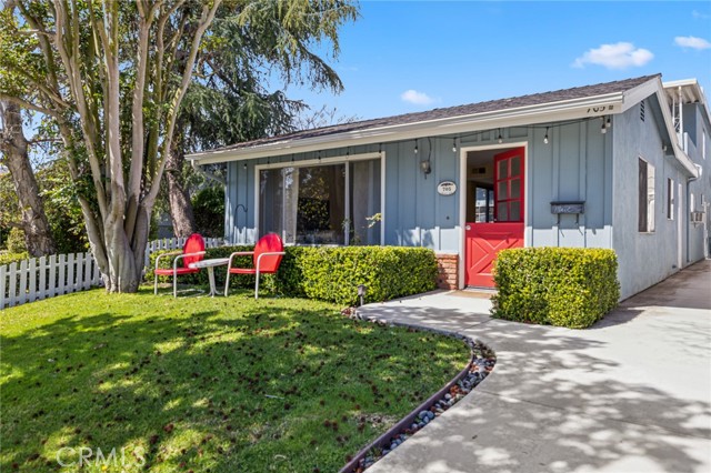 Detail Gallery Image 12 of 12 For 705 Orchid Ave Front,  Corona Del Mar,  CA 92625 - 3 Beds | 3 Baths