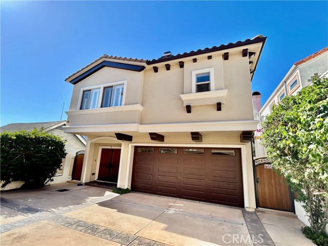 Detail Gallery Image 2 of 65 For 227 S Helberta Ave #B,  Redondo Beach,  CA 90277 - 4 Beds | 3/1 Baths