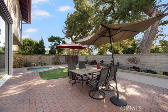 Detail Gallery Image 27 of 31 For 3485 Venetian Dr, Costa Mesa,  CA 92626 - 4 Beds | 2/1 Baths