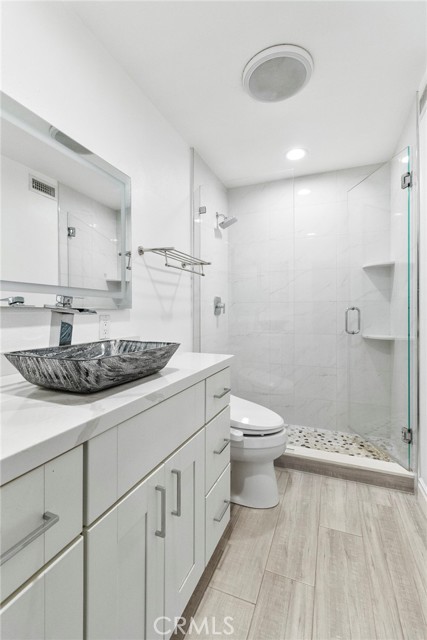 Detail Gallery Image 9 of 17 For 23356 La Mar #F,  Mission Viejo,  CA 92691 - 2 Beds | 2 Baths