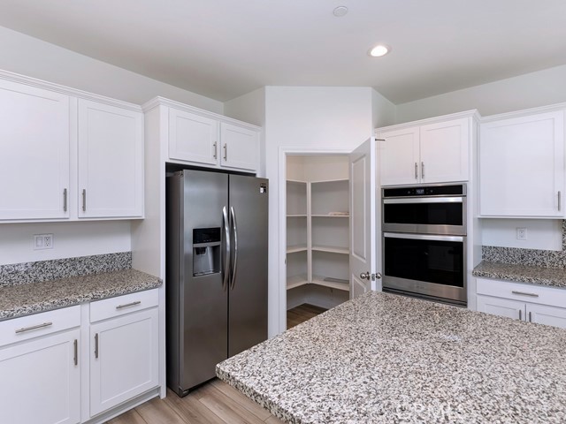 Detail Gallery Image 16 of 39 For 29553 Tulipwood St, Menifee,  CA 92584 - 5 Beds | 3 Baths