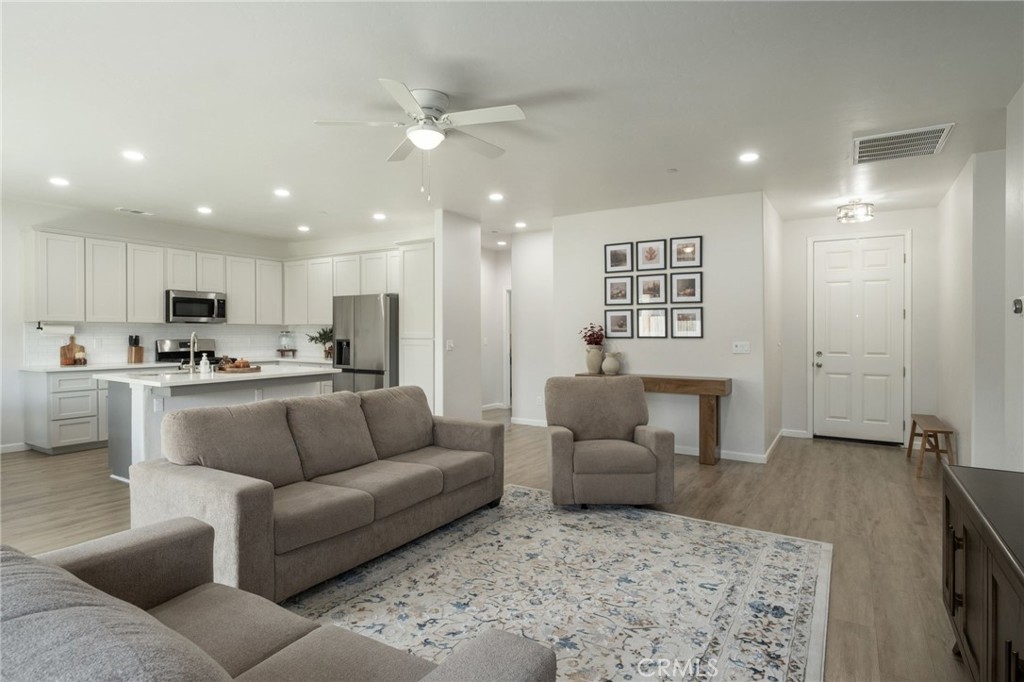 MLS #FR25228157 image #7