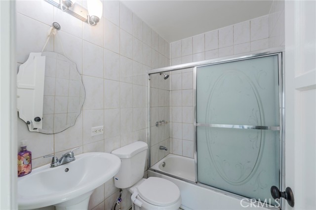 Detail Gallery Image 17 of 40 For 13022 S Budlong Ave, Gardena,  CA 90247 - 4 Beds | 2 Baths