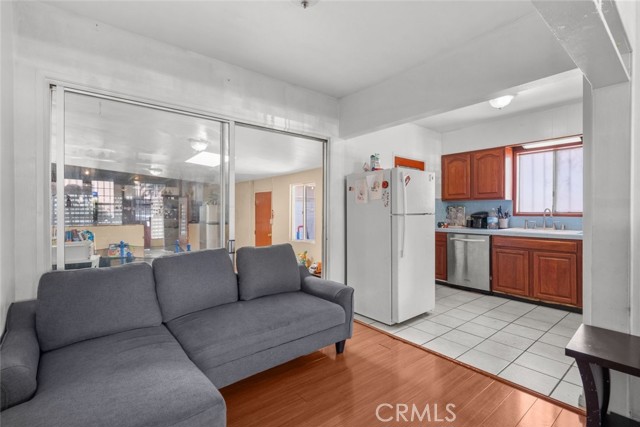 Detail Gallery Image 27 of 44 For 9625 Alexander Ave, South Gate,  CA 90280 - 3 Beds | 2 Baths