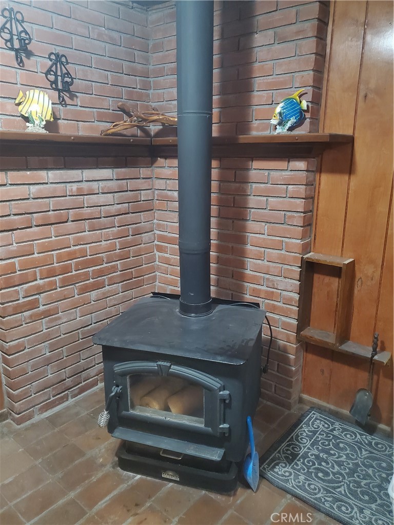 https://media.crmls.org/medias/0cc1bac1-9449-4c46-bdd6-4db4061b376c.jpg?preset=X-Large
