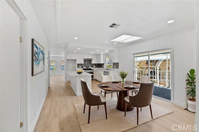 10200 Bolsa Ave, Westminster CA: https://media.crmls.org/medias/0cc2c58f-430a-46c6-87a7-2e4dac3cba00.jpg