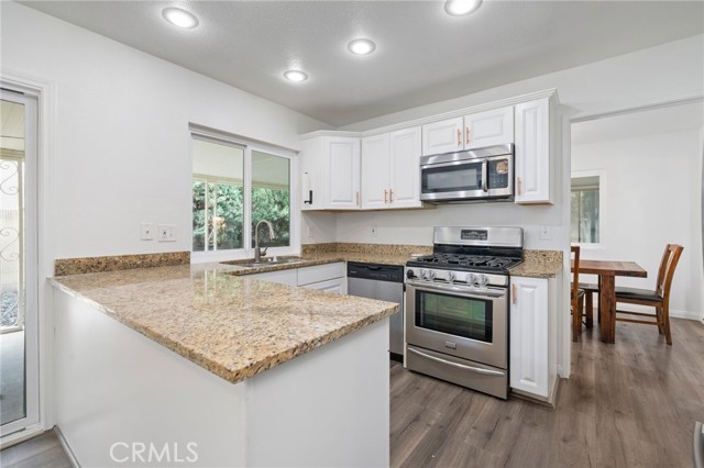 805 S Plymouth Place, Anaheim CA: https://media.crmls.org/medias/0cc2da91-3cb2-446a-acd1-61b902a25ac8.jpg