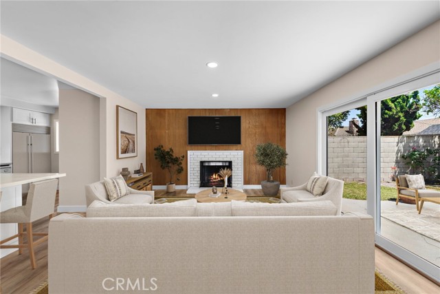 Detail Gallery Image 14 of 32 For 5852 Raphael Dr, Huntington Beach,  CA 92649 - 4 Beds | 2 Baths