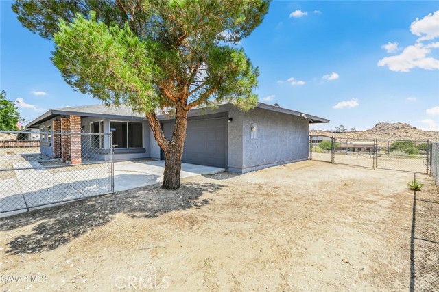 Detail Gallery Image 16 of 20 For 16509 Mackennas Gold Ave, Palmdale,  CA 93591 - 3 Beds | 2 Baths