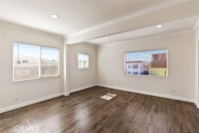 Detail Gallery Image 15 of 34 For 136 N Rampart Bld #3,  Los Angeles,  CA 90026 - 3 Beds | 2 Baths