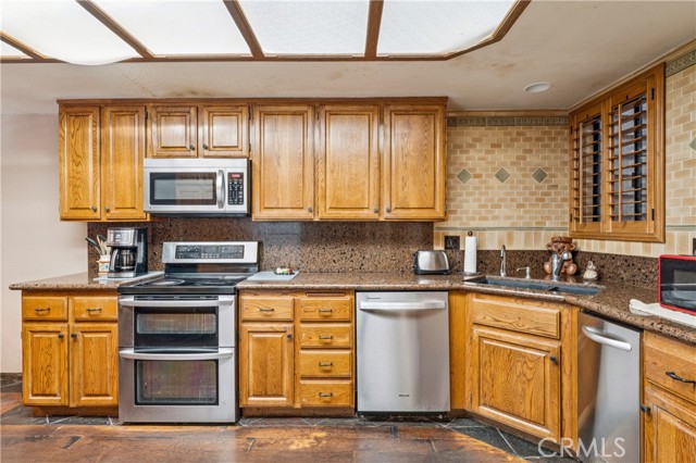 27496 White Fir Drive, Lake Arrowhead, CA 92352