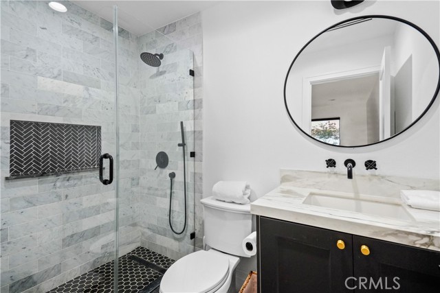 0cc40a46 C6b6 40ce B64a 79950d16e5b4