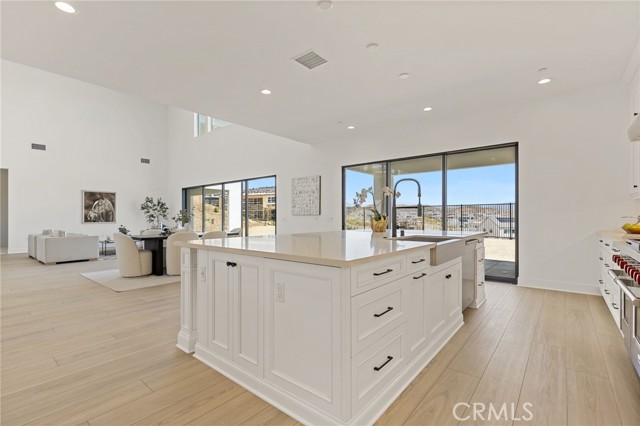 Detail Gallery Image 11 of 41 For 24175 N Camino Cascada, Valencia,  CA 91354 - 5 Beds | 5/1 Baths