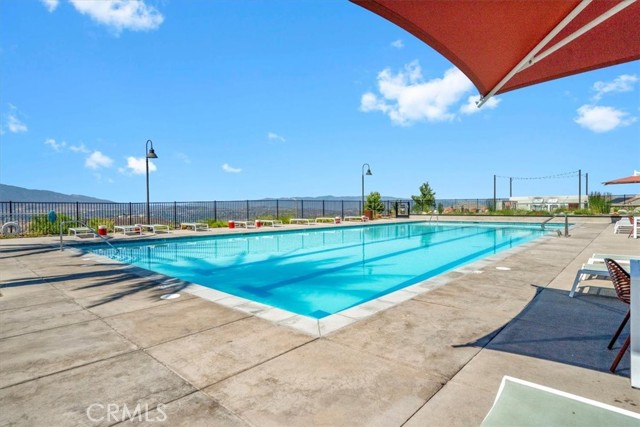 18150 Tableau Way, Saugus CA: https://media.crmls.org/medias/0cc572c5-6724-4b61-bef2-9a817a78f415.jpg