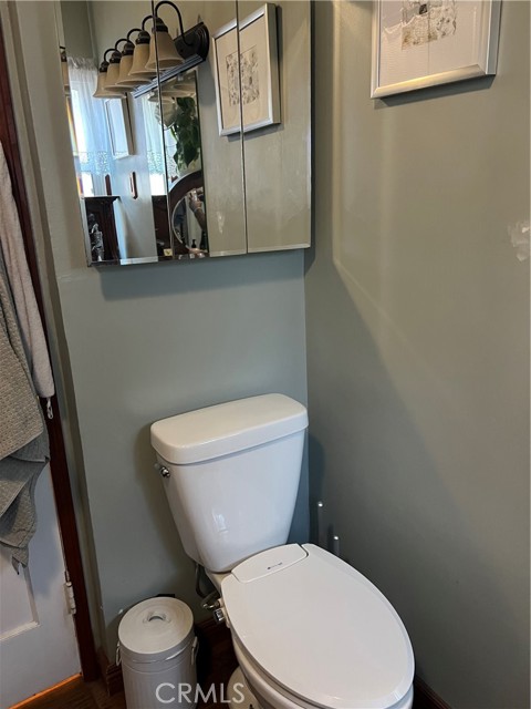 9312 Garden View Avenue, South Gate CA: https://media.crmls.org/medias/0cc5af0b-e4a9-4f2a-903e-c559e094642f.jpg