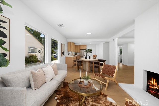 3 Bed Home for Sale in Encino, California