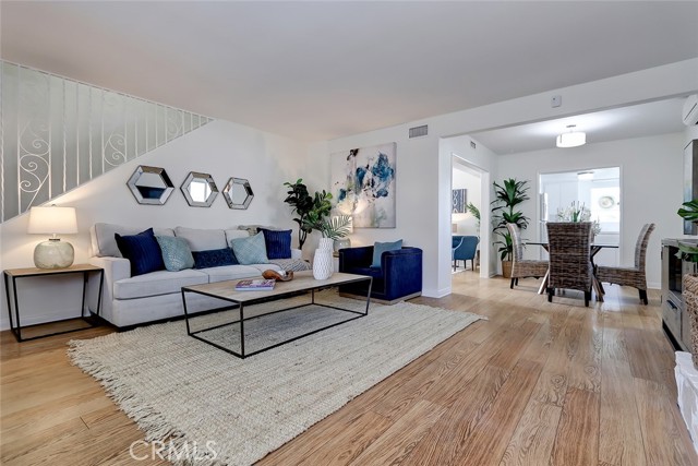 3207 Blossom Lane, Redondo Beach, California 90278, 3 Bedrooms Bedrooms, ,2 BathroomsBathrooms,Residential,Sold,Blossom,SB21244547