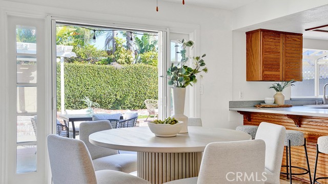 Detail Gallery Image 7 of 33 For 5011 Cambridge, Westminster,  CA 92683 - 4 Beds | 2/1 Baths