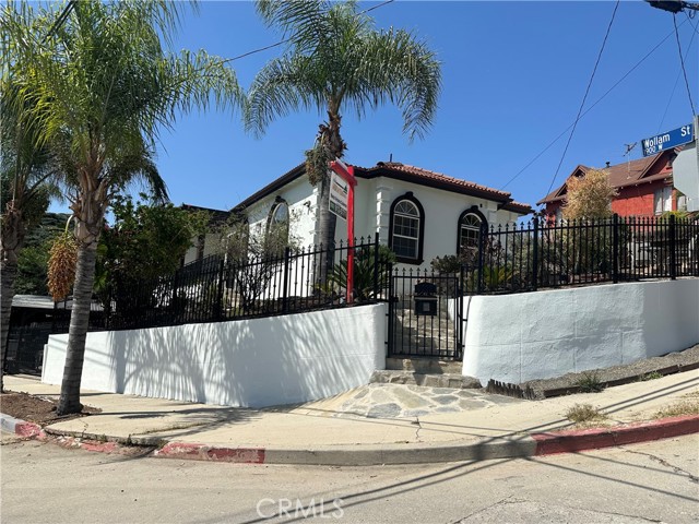 Detail Gallery Image 4 of 4 For 1935 Wollam St, Los Angeles,  CA 90065 - 3 Beds | 2 Baths