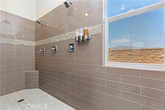 Detail Gallery Image 35 of 51 For 3090 Crystal Ridge Ln, Colton,  CA 92324 - 4 Beds | 3/1 Baths