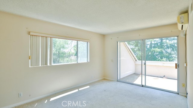 Detail Gallery Image 23 of 29 For 5714 Alder Ridge Dr, La Canada Flintridge,  CA 91011 - 4 Beds | 3 Baths