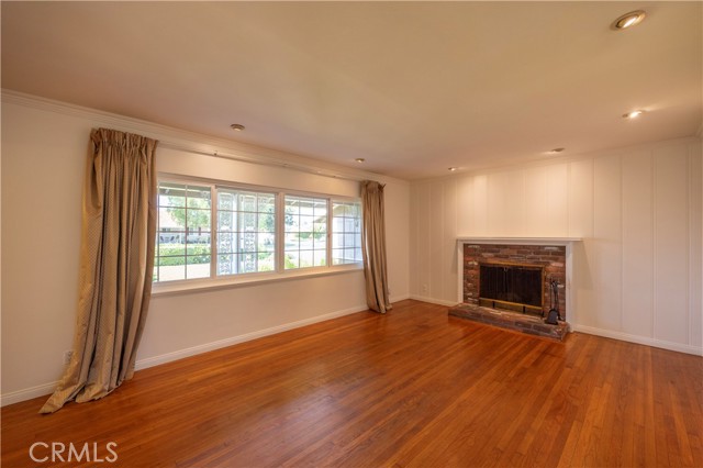1248 E Greenville Drive, West Covina CA: https://media.crmls.org/medias/0cc8df91-6982-4967-864c-7f86d4179049.jpg