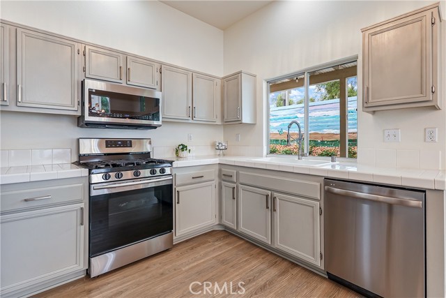 Detail Gallery Image 17 of 56 For 3955 Escala Cove, Oceanside,  CA 92058 - 4 Beds | 2 Baths