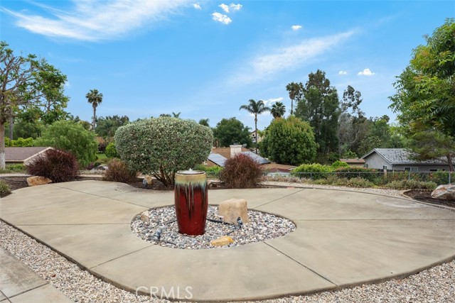 1103 Mcdonald Meadows, Fallbrook CA: https://media.crmls.org/medias/0cca0c44-8a6f-45dc-a987-00e82ab3b978.jpg