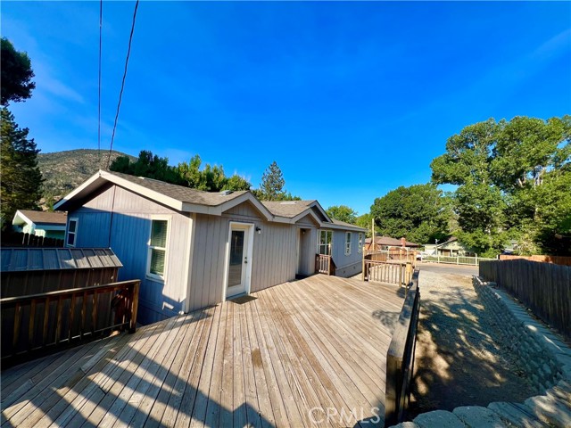201 Lakewood Drive, Frazier Park CA: https://media.crmls.org/medias/0cca9330-1100-4d55-9391-5462b0d5a561.jpg