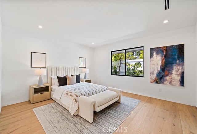 19750 Wells Drive, Woodland Hills CA: https://media.crmls.org/medias/0ccaf173-fbe5-49cc-a6b6-51c35ce57e36.jpg