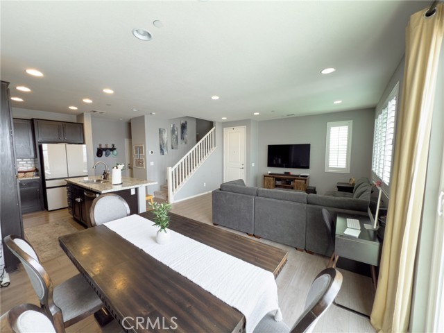 5485 San Roberto, San Diego CA: https://media.crmls.org/medias/0ccbda69-9169-480a-9bc9-8457ab2a28bd.jpg