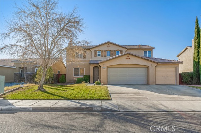 Detail Gallery Image 4 of 35 For 15158 Biltmore St, Adelanto,  CA 92301 - 4 Beds | 2/1 Baths