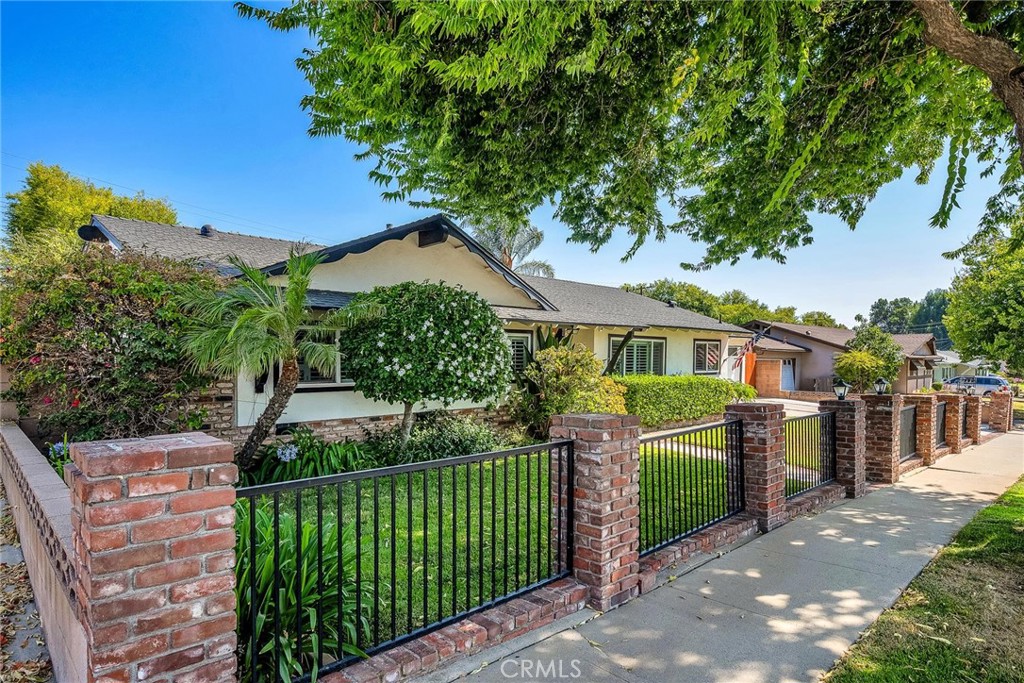 4676 Kleberg Street