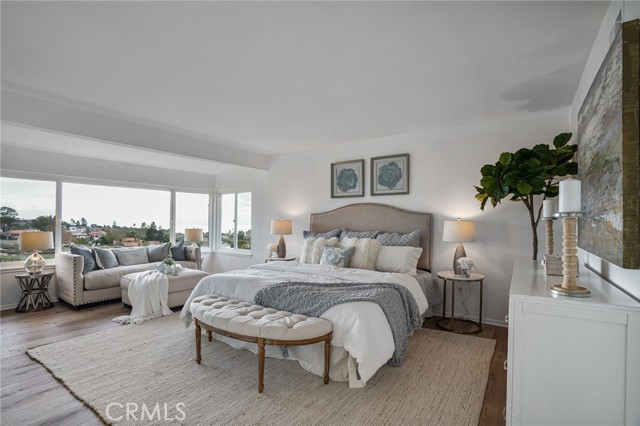 Master bedroom has Catalina and ocean views and a sitting area to enjoy the sunsets.