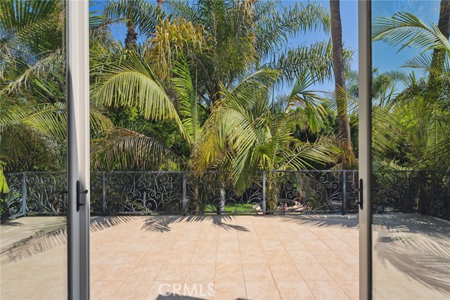 23115 Erwin Street, Woodland Hills CA: https://media.crmls.org/medias/0cccfb9a-db84-442f-babe-5e7df60f6824.jpg