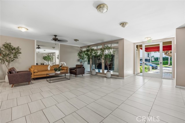 2 Bed Home for Sale in Sherman Oaks, California