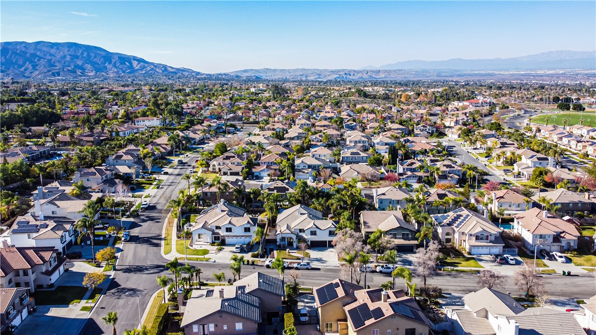 2690 Mockingbird Lane, Corona, California 92881, 5 Bedrooms Bedrooms, ,5 BathroomsBathrooms,Single Family Residence,For Sale,Mockingbird,IG24009153