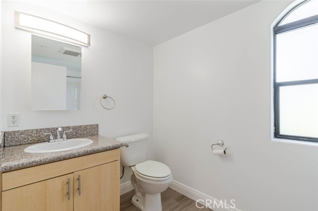 Detail Gallery Image 13 of 21 For 1466 Tamarind Ave #301,  Los Angeles,  CA 90028 - 2 Beds | 2 Baths