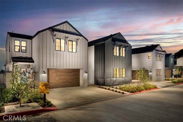 Detail Gallery Image 20 of 21 For 18013 Roch Ct, Fountain Valley,  CA 92708 - 3 Beds | 3/1 Baths