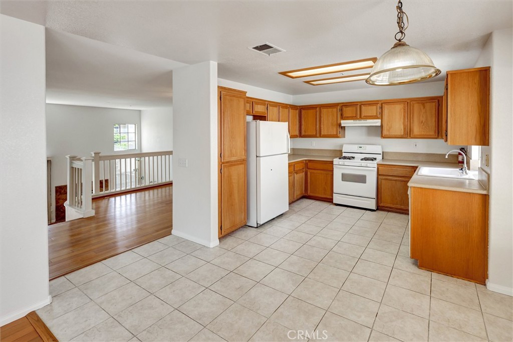 10310 Wateridge - photo 9