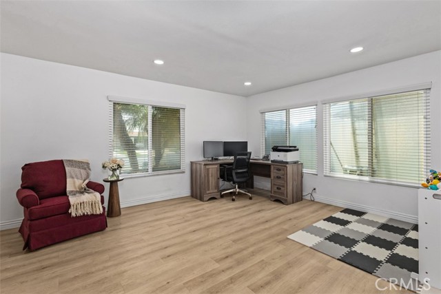 Detail Gallery Image 5 of 22 For 9121 Madeline Dr, Huntington Beach,  CA 92646 - 4 Beds | 2/1 Baths