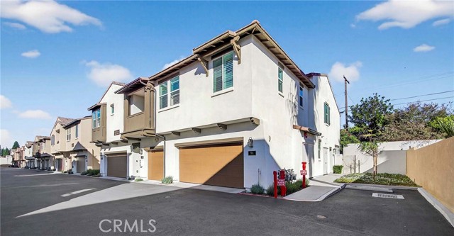 Front Image Thumbnail for CRPW26023677