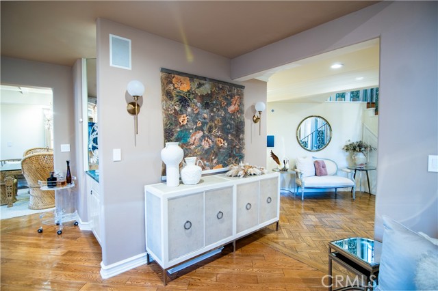 Detail Gallery Image 6 of 41 For 5770 E Lucia, Long Beach,  CA 90803 - 4 Beds | 1/2 Baths