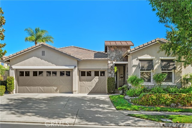 Chaparral Model with 3-Car Garage