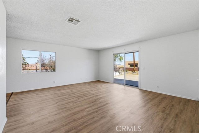 Detail Gallery Image 5 of 45 For 6851 Quail Spring, Twentynine Palms,  CA 92277 - 3 Beds | 2 Baths