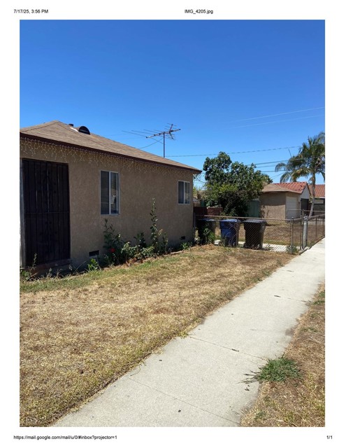 Detail Gallery Image 2 of 5 For 4203 Deland Ave, Pico Rivera,  CA 90660 - 3 Beds | 1 Baths