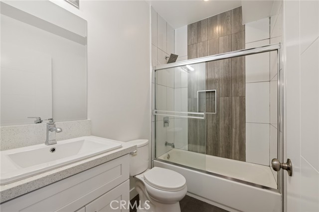 Detail Gallery Image 23 of 53 For 1143 Irolo St, Los Angeles,  CA 90006 - 12 Beds | 14 Baths