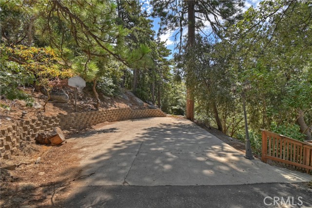 Detail Gallery Image 15 of 17 For 25515 True, Twin Peaks,  CA 92391 - 2 Beds | 2 Baths