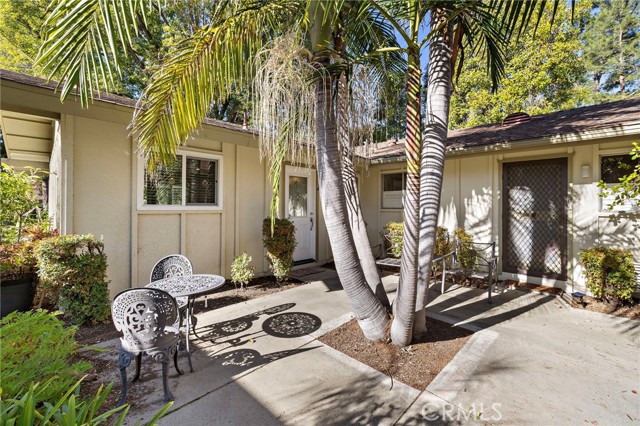 105 Via Estrada, Laguna Woods CA: https://media.crmls.org/medias/0cd4099b-8ae8-4b3a-97da-983c73816f92.jpg