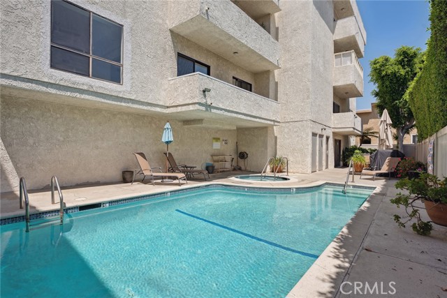 5416 Zelzah Avenue, Encino CA: https://media.crmls.org/medias/0cd48edb-f428-4527-9eef-b4b36521b77d.jpg